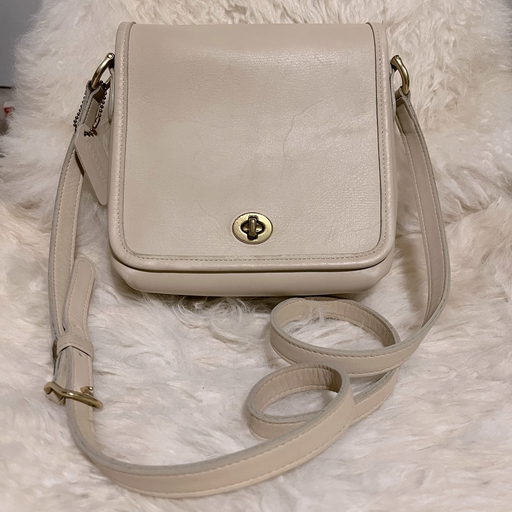 Vintage Coach Companion Flap Crossbody Bag Bone